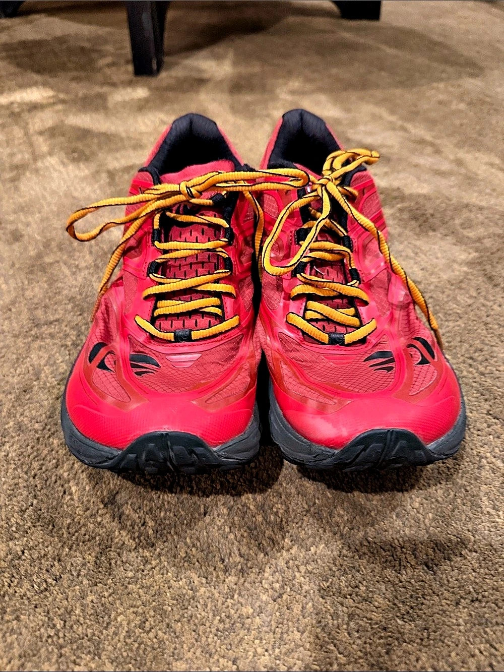 Topo red & Black Athletic Shoes